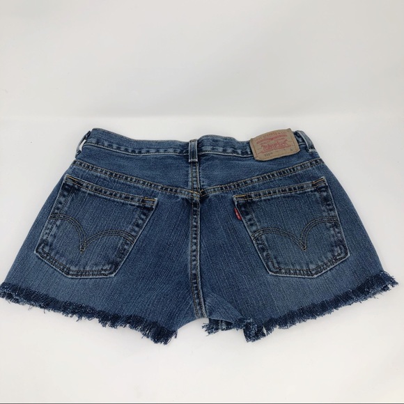 Levi’s cutoff high rise shorts size 4 - Picture 3 of 5